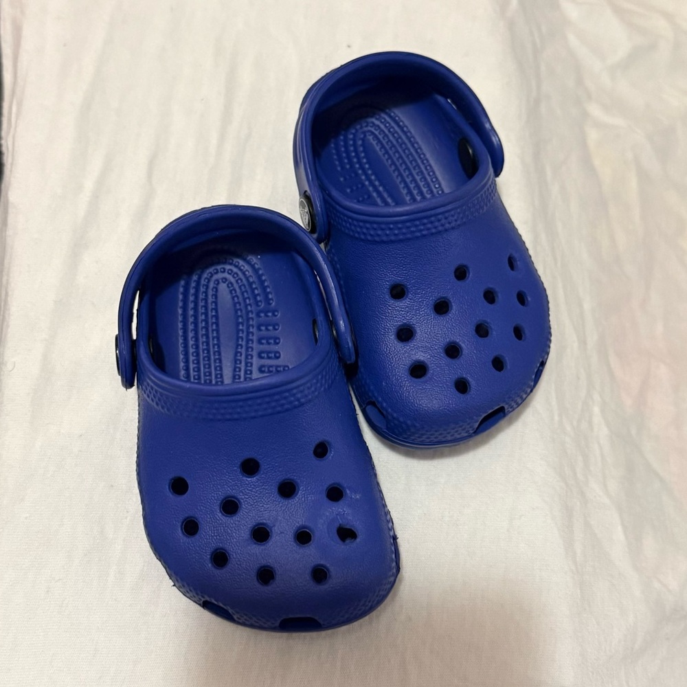Purple 2/3 Infant Crocs